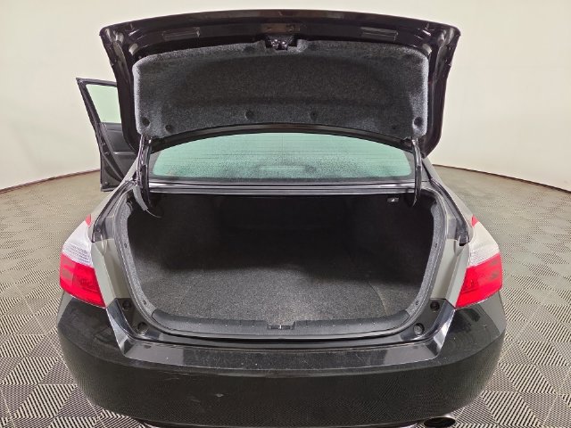 Used 2015 Honda Accord EX-L image 32