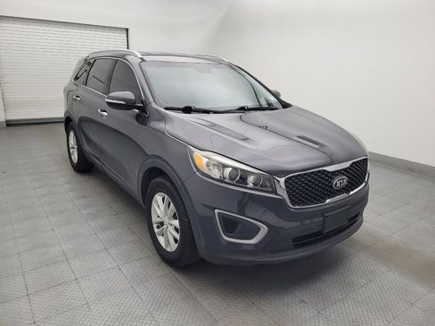 Used 2017 Kia Sorento FWD w/ LX Convenience Package image 13