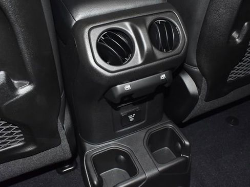 New 2026 Jeep Gladiator Mojave image 23