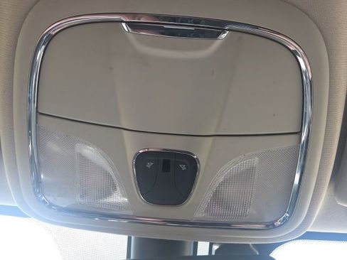 Used 2017 Jeep Cherokee Trailhawk AWD/4WD image 29