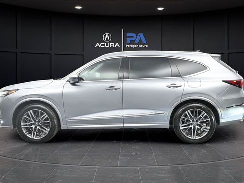 Used 2025 Acura MDX SH-AWD w/ Advance Package image 25