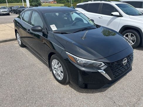 Used 2025 Nissan Sentra S FWD image 3