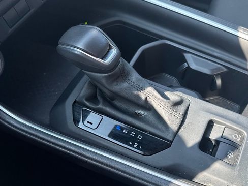 Used 2024 Toyota Grand Highlander XLE image 25