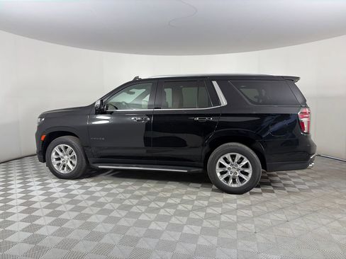 Used 2021 Chevrolet Tahoe Premier w/ Premium Package AWD/4WD image 4