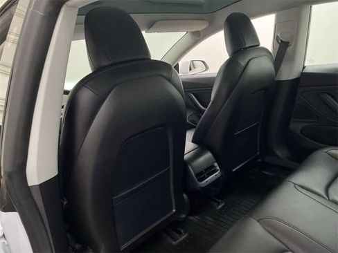 Used 2018 Tesla Model 3 Long Range image 15