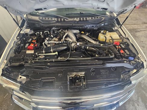 Used 2022 Ford F250 XL w/ STX Appearance Package image 19