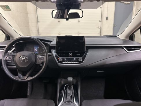 Used 2024 Toyota Corolla LE image 18