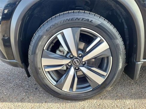 Used 2023 Nissan Rogue SL w/ SL Premium Package image 33