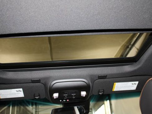 Used 2025 Cadillac CT4 Sport image 10