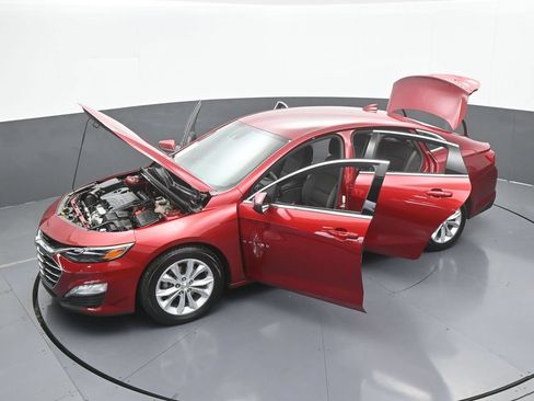 Used 2025 Chevrolet Malibu LT FWD image 63