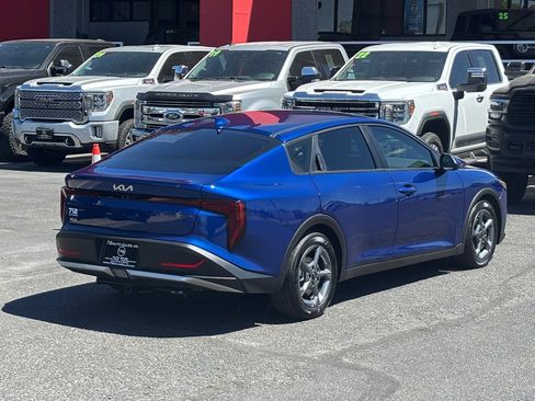 Used 2025 Kia K4 LX image 47