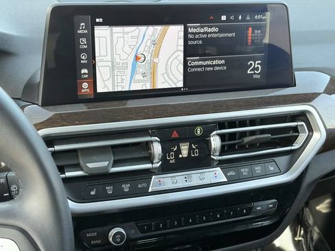 Used 2023 BMW X3 xDrive30i AWD/4WD image 27