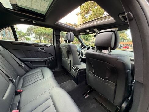 Used 2010 Mercedes-Benz E 550 Sedan image 39
