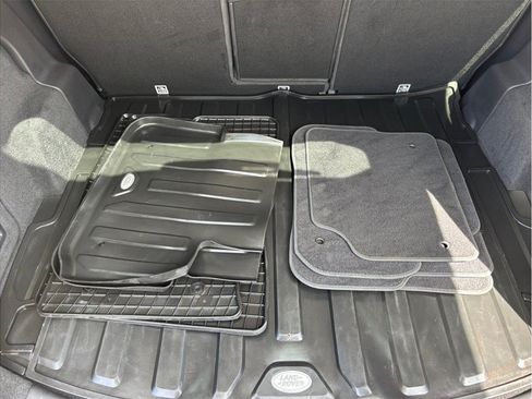 Used 2019 Land Rover Discovery Sport SE AWD/4WD image 45