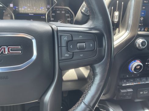 Used 2021 GMC Sierra 1500 AT4 w/ AT4 Value Package AWD/4WD image 18
