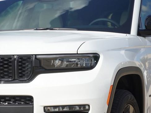 New 2025 Jeep Grand Cherokee L Limited w/ Luxury Tech Group II RWD image 4