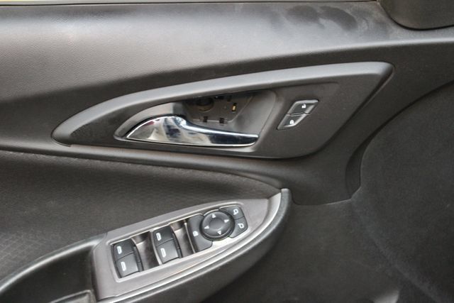 Used 2020 Chevrolet Malibu LS FWD image 15