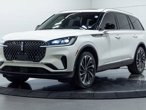 Used 2025 Lincoln Aviator Reserve w/ Equipment Group 201A image 6