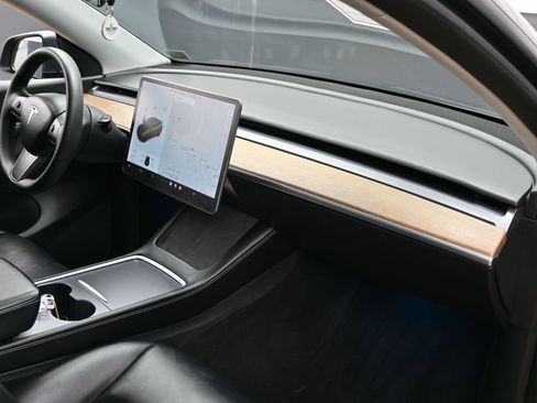 Used 2021 Tesla Model Y Performance AWD/4WD image 35
