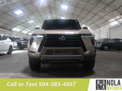 Used 2026 Lexus GX 550 AWD/4WD image 5
