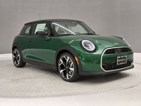 New 2026 MINI Cooper 2-Door Hardtop FWD image 5