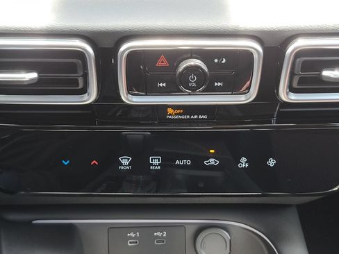 New 2026 Nissan Sentra SR FWD image 21