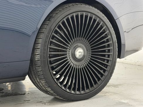 Used 2017 Rolls-Royce Dawn RWD image 93