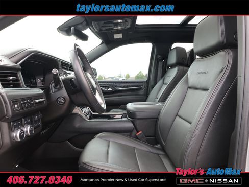 Used 2024 GMC Yukon XL Denali w/ Advanced Technology Package AWD/4WD image 5