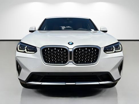 Used 2025 BMW X4 xDrive30i AWD/4WD image 8