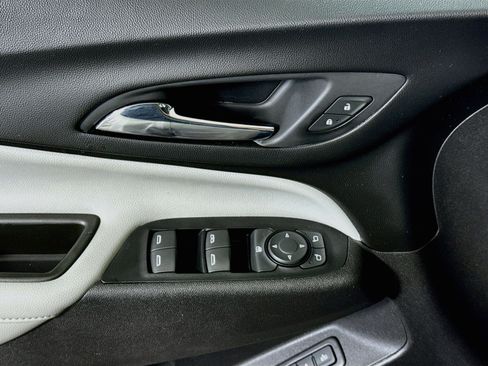 Used 2019 Chevrolet Equinox Premier FWD image 24