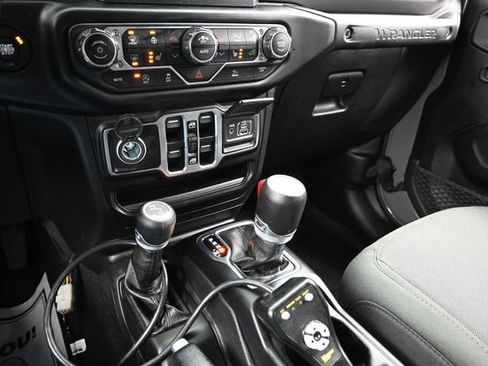 Used 2022 Jeep Wrangler Unlimited Sport AWD/4WD image 46