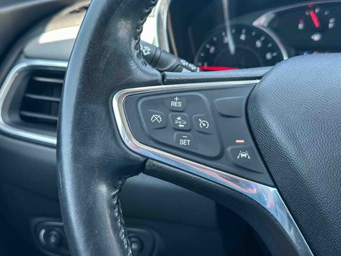 Used 2020 Chevrolet Equinox LT FWD image 28