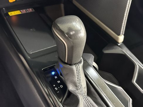 Used 2025 Toyota Camry SE w/ Convenience Package AWD/4WD image 33
