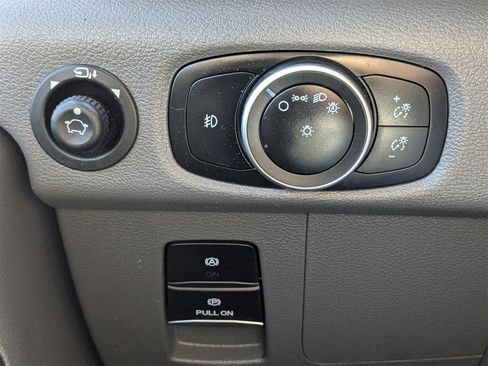 Used 2023 Ford Transit 350 XLT image 26