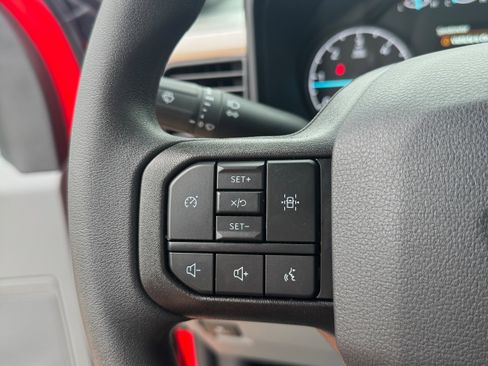 New 2025 Ford F550 4x4 Supercab Super Duty image 37