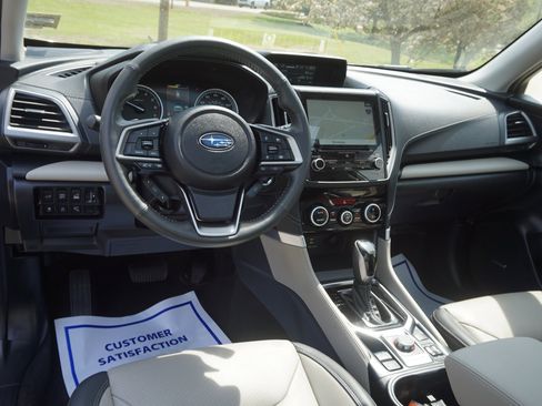 Used 2023 Subaru Forester Limited AWD/4WD image 16