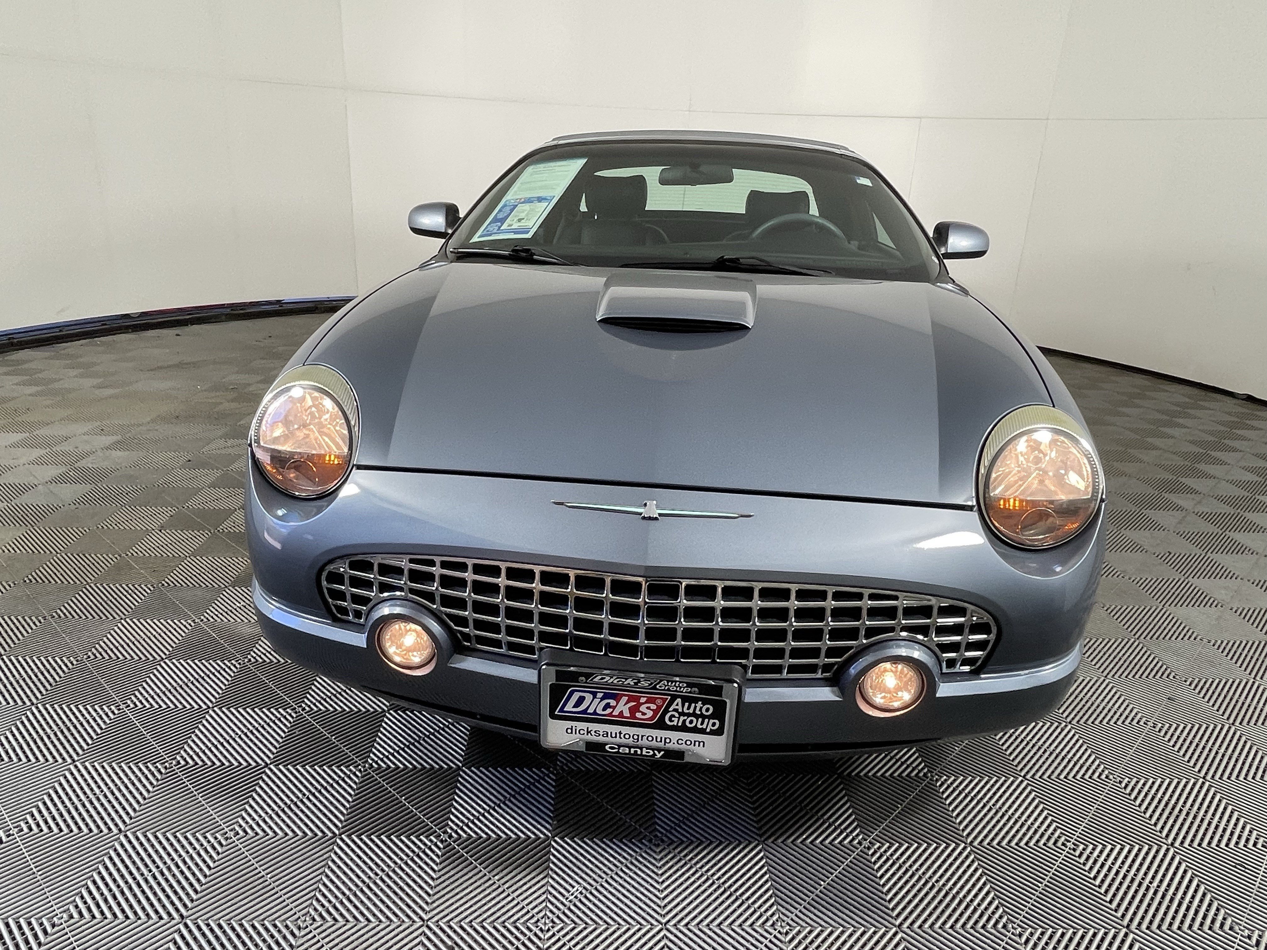 Used 2005 Ford Thunderbird RWD image 8