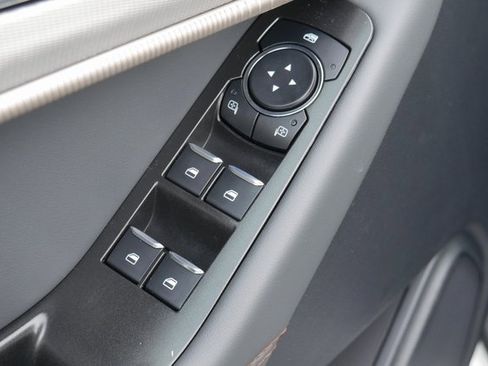 New 2026 Ford Explorer Active w/ Active Comfort Package image 17