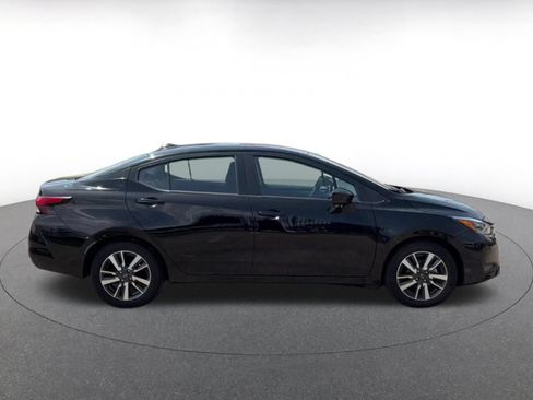 Used 2025 Nissan Versa SV FWD image 13