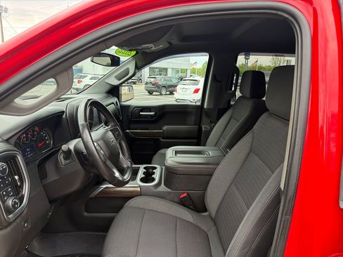 Used 2022 Chevrolet Silverado 1500 LT Trail Boss w/ Bed Protection Package AWD/4WD image 15