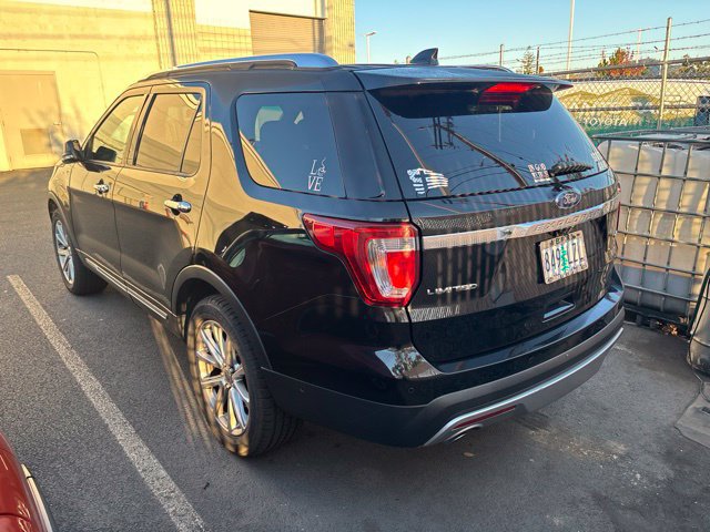 Used 2017 Ford Explorer Limited w/ Equipment Group 303A AWD/4WD image 3