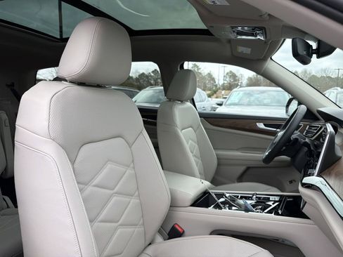 New 2026 Volkswagen Atlas SE FWD image 20