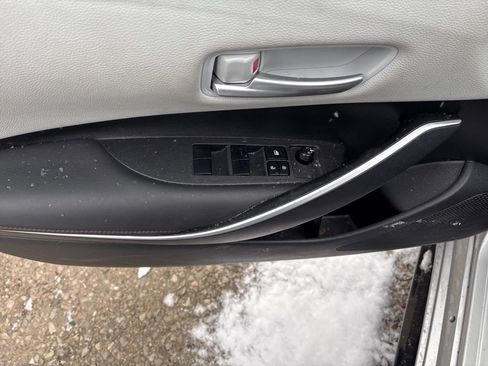 Used 2024 Toyota Corolla SE image 8