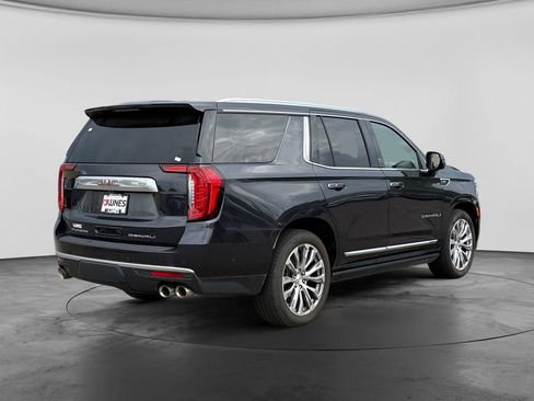 Used 2024 GMC Yukon Denali w/ Denali Reserve Package AWD/4WD image 9