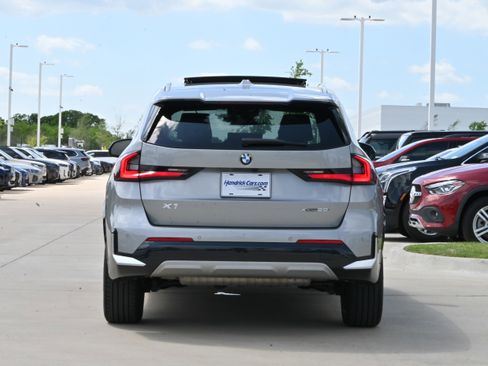 Certified 2024 BMW X1 xDrive28i w/ Premium Package image 8