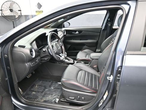 Used 2023 Kia Forte GT w/ GT2 Package image 12