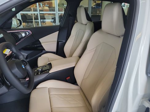 Used 2026 BMW X3 xDrive30 w/ Convenience Package image 14