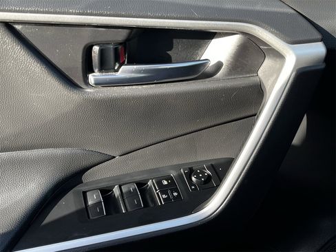 Used 2024 Toyota RAV4 XLE image 21