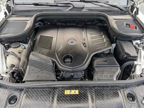 Used 2022 Mercedes-Benz GLS 450 4MATIC image 24