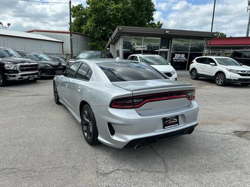 Used 2019 Dodge Charger R/T RWD image 3
